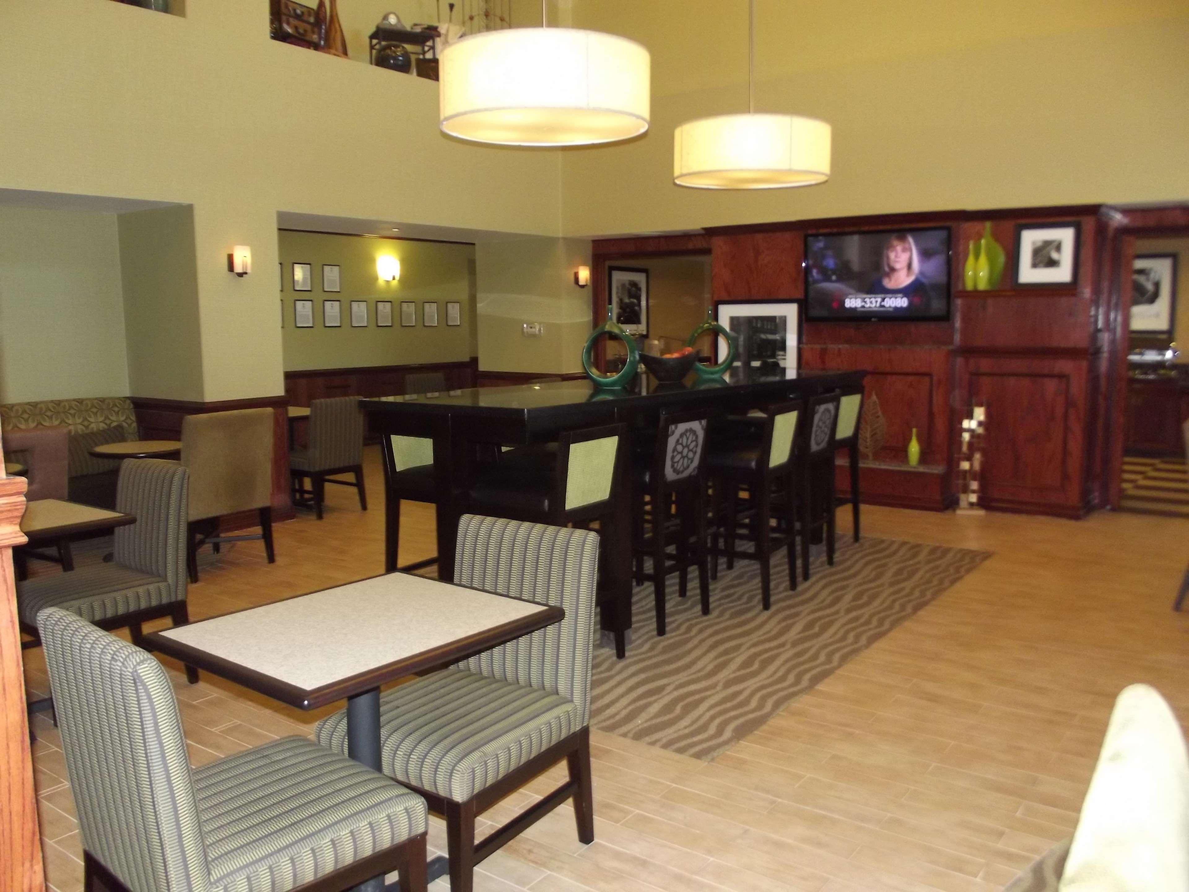 Hampton Inn & Suites เกนส์วิลล์ ภายนอก รูปภาพ